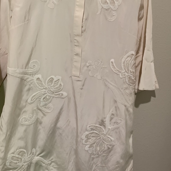 Absolutely gorgeous!  Dress/tunic size 6. - Picture 2 of 7